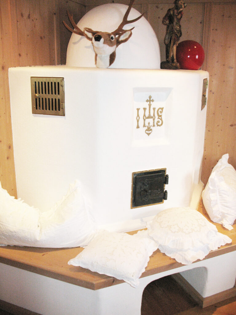 Kachelofen Wohnung 2 Haus Sonnenhang